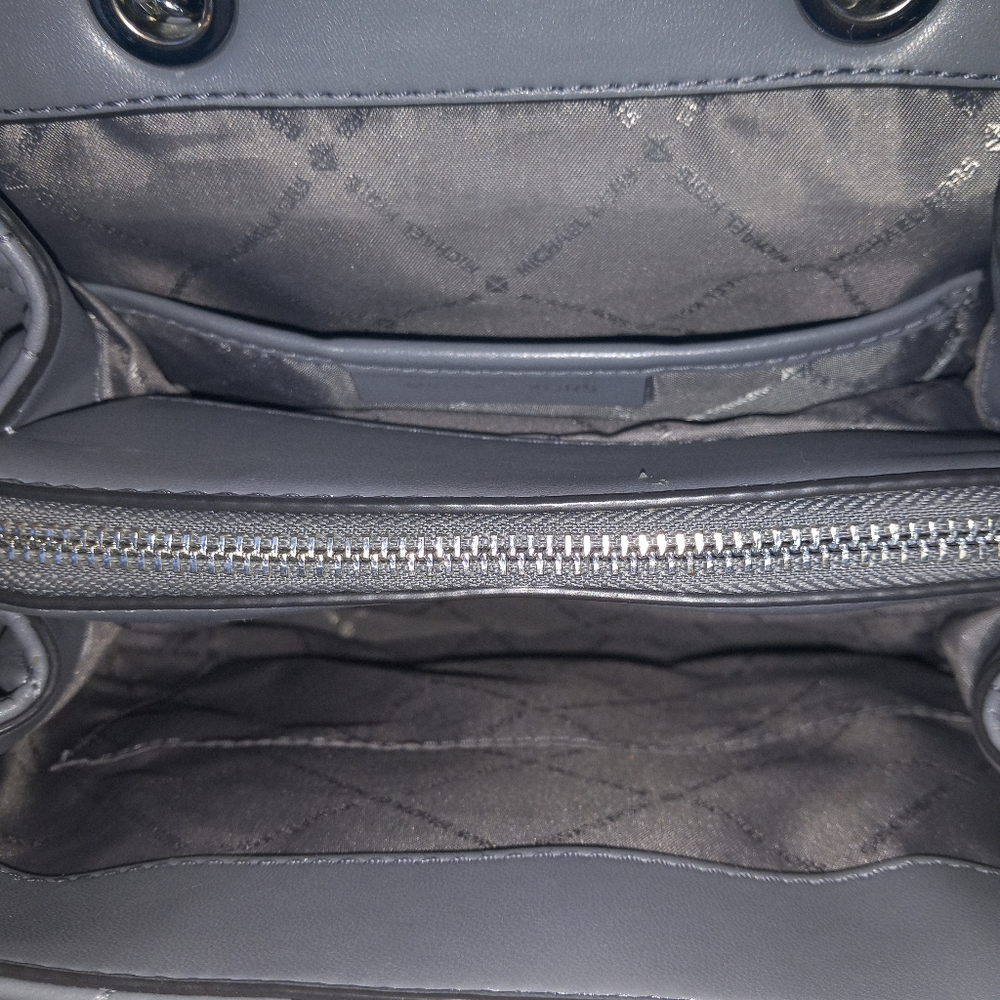MICHAEL KORS Rose Medium Backpack - Picture 7 of 12